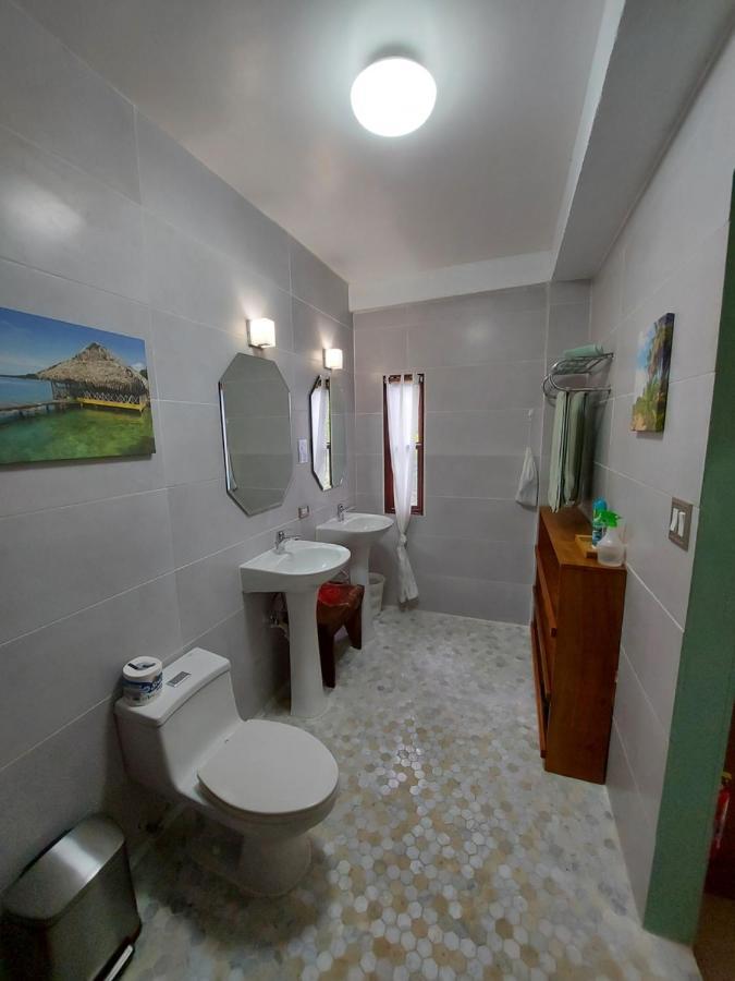 Casa Oceana Bed & Breakfast Bocas del Toro Zewnętrze zdjęcie
